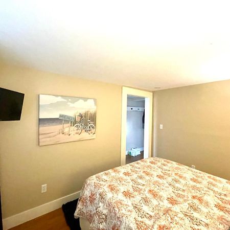Seablue Cottage - Downstairs; 2 Blocks To The Beach Galveston Exterior foto